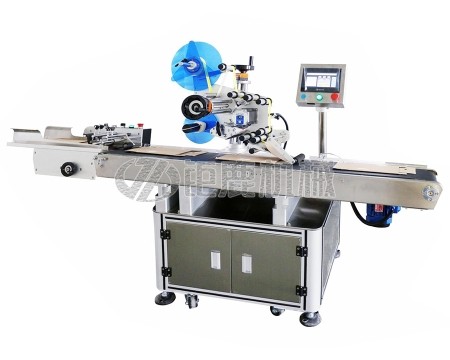 卡片分发和贴标机